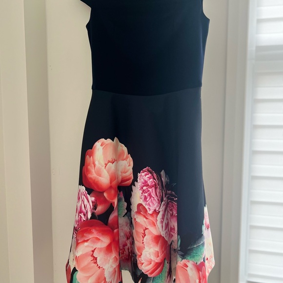 Beautiful off shoulder prom or cocktail dress by Josep Ribkoff. Size 6 us - Picture 5 of 6